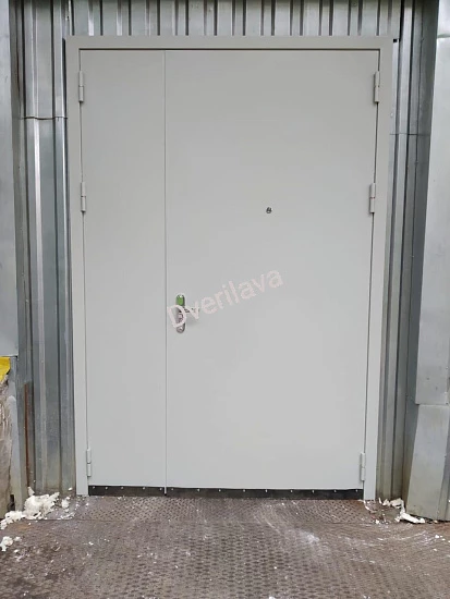 Двупольная дверь техническая на склад